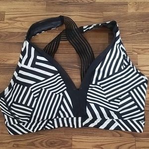 Victoria secret sport bra size medium
